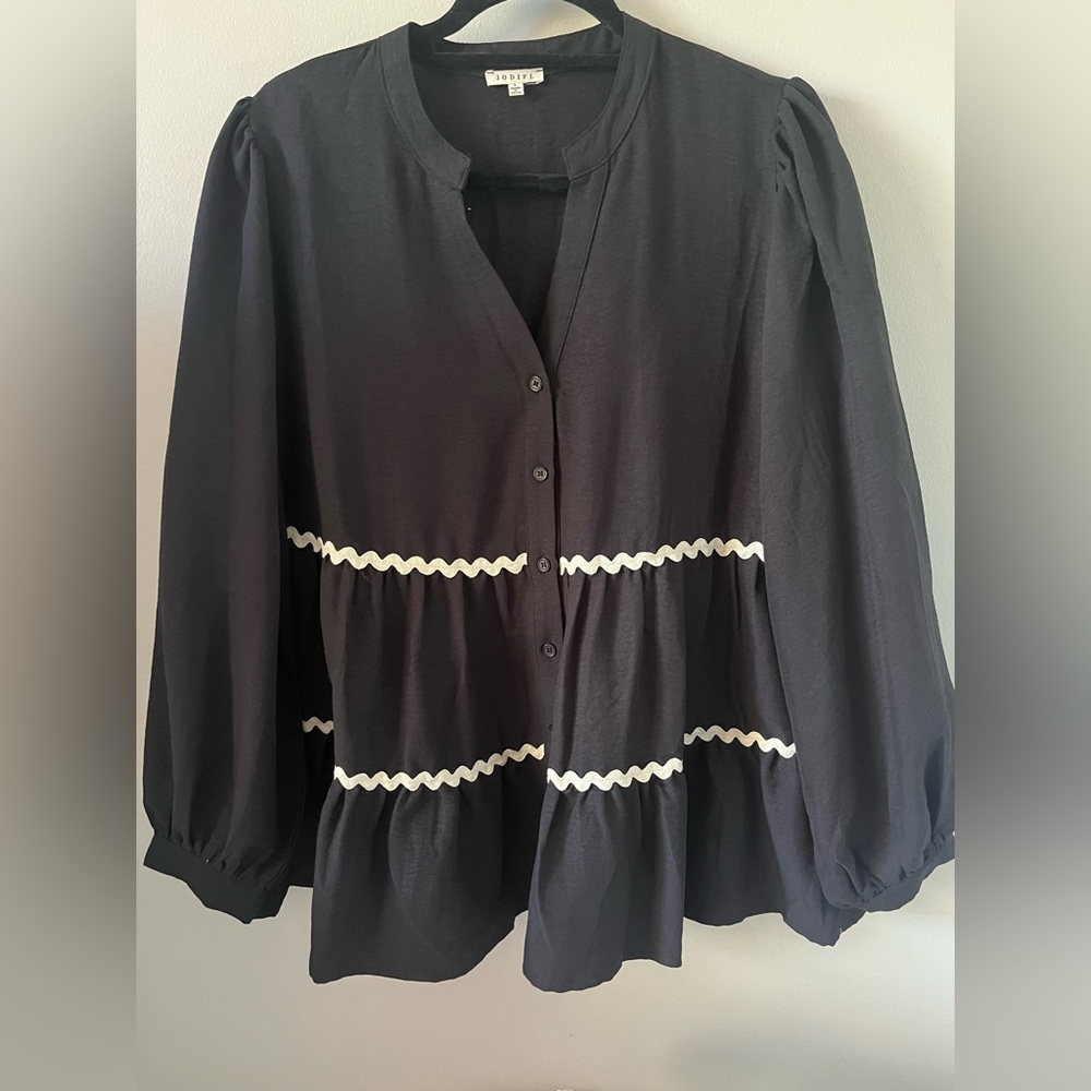 JODIFL Black Rick Rack embellished blouse